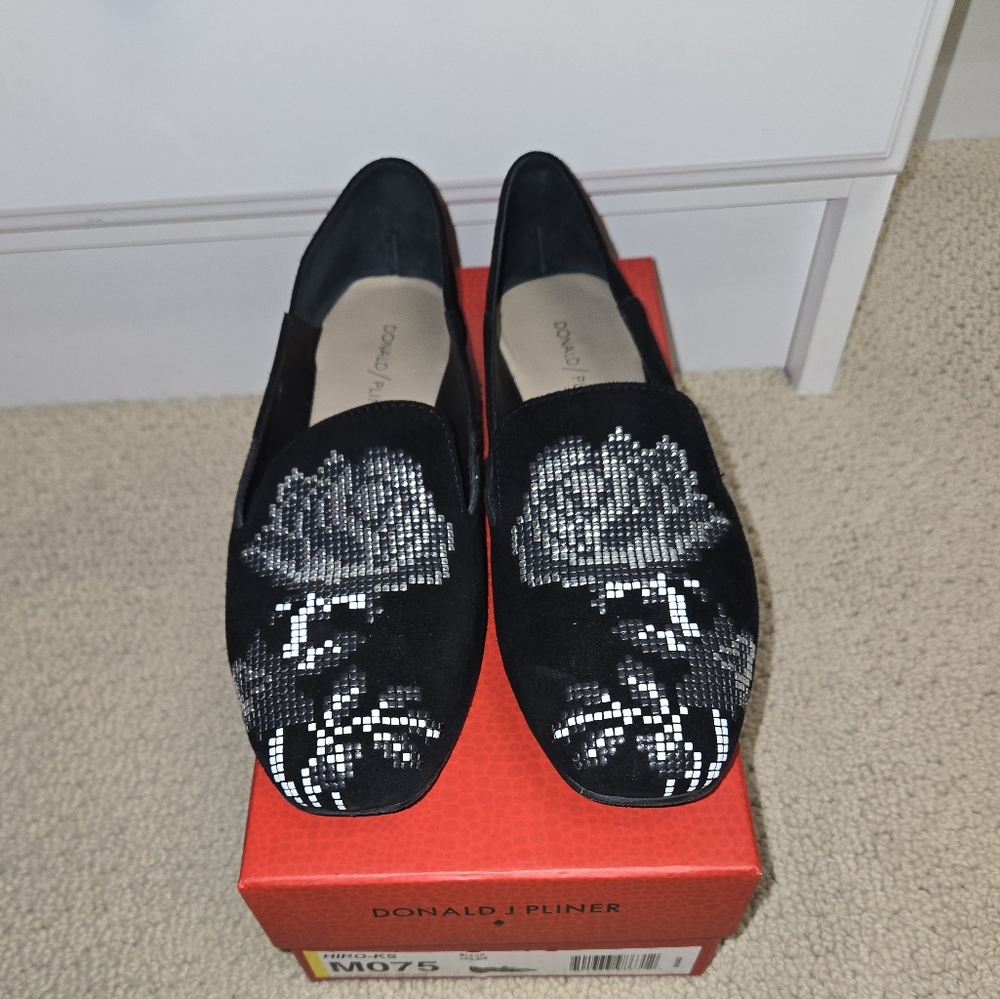 Donald Pliner loafers worn once